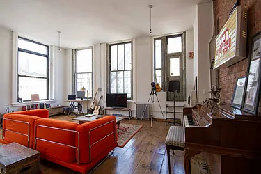 Rented by Nolita Group