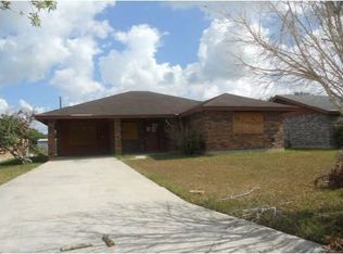 415 E 8th St, Los Fresnos, TX 78566