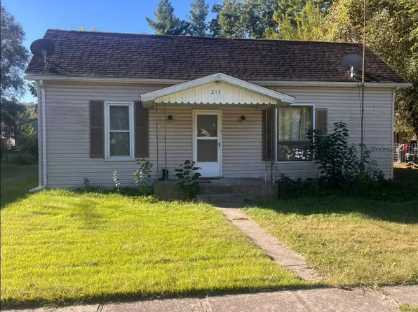213 Elm St, Eldred, IL 62027