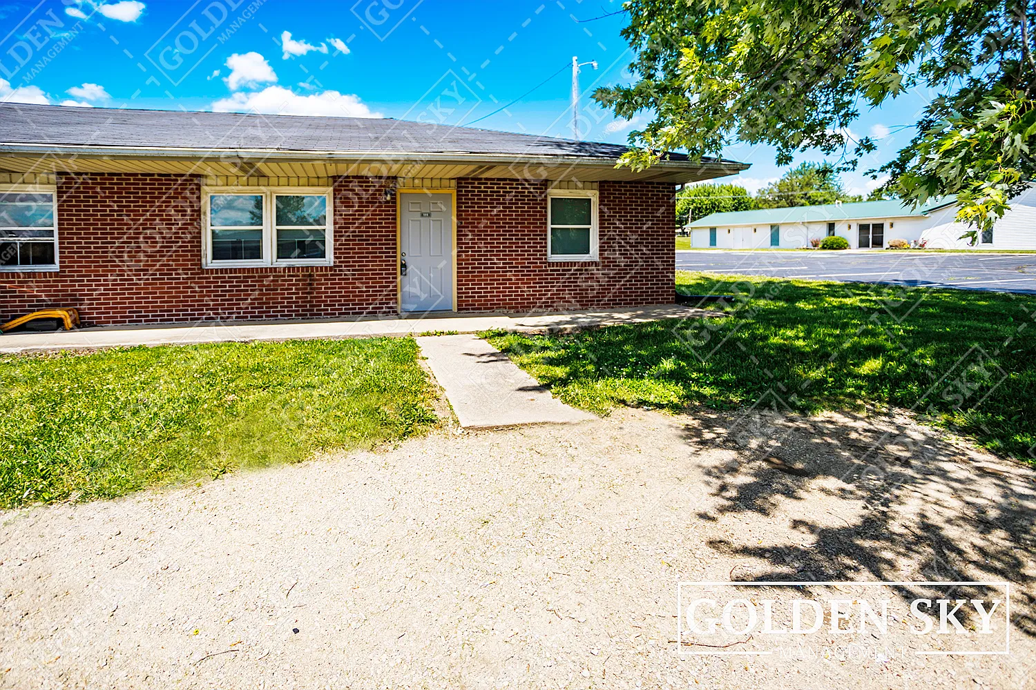 111 S Keystone Cir — Photo 1