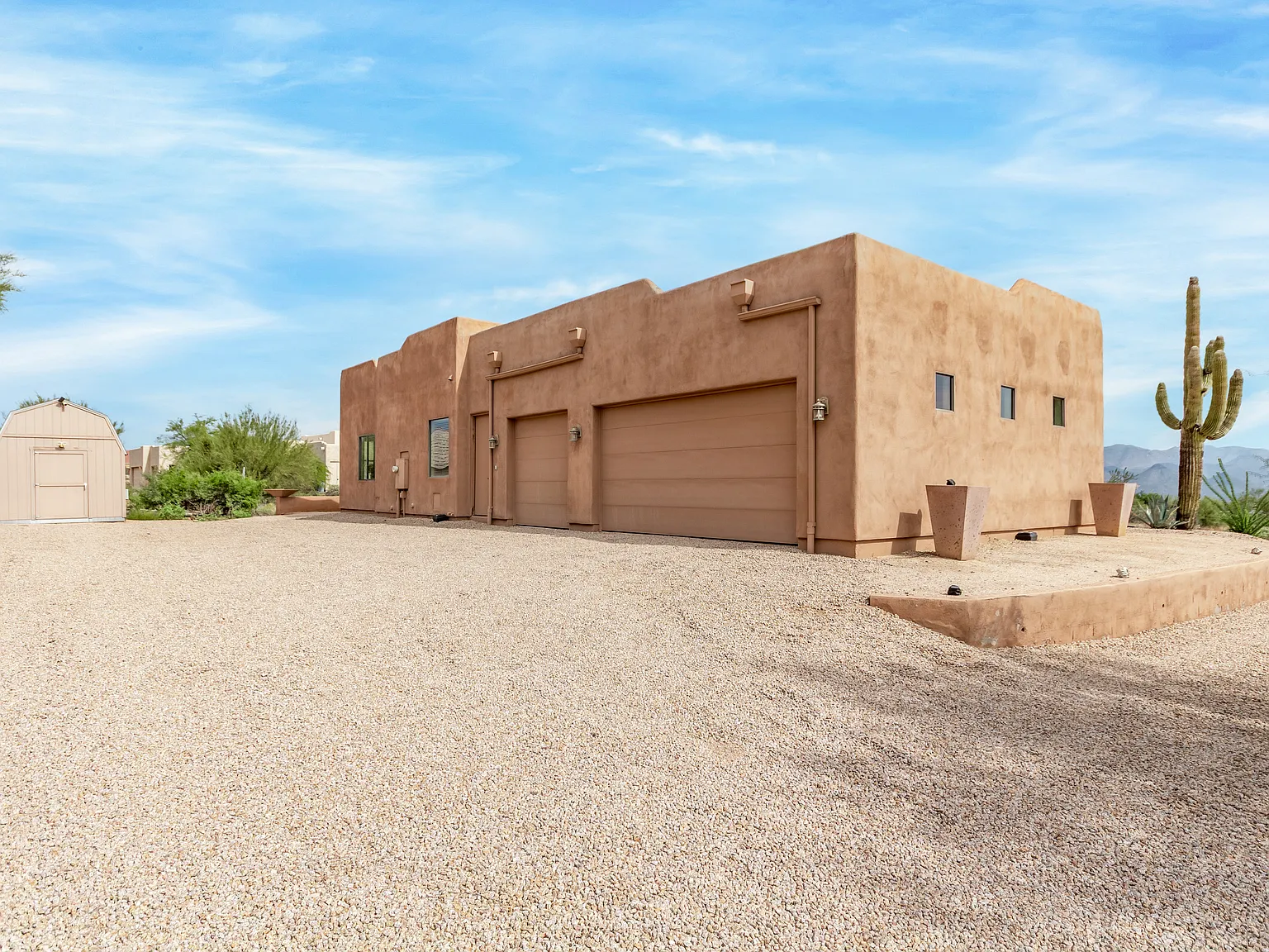 3 bed, 2333 sqft, $4,000 — Photo 4