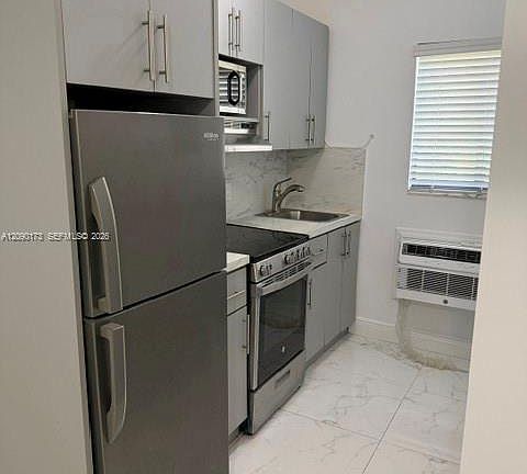 5th image of 625 SW 5th Ave APT 8