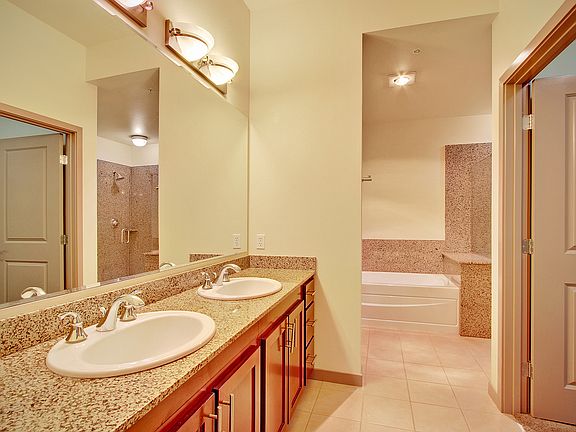 5th image of 375 Kirkland Ave #2025