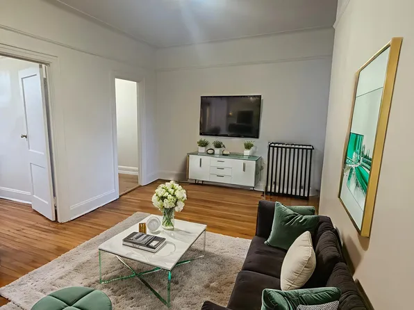 23-15 Steinway Street image 1 of 3