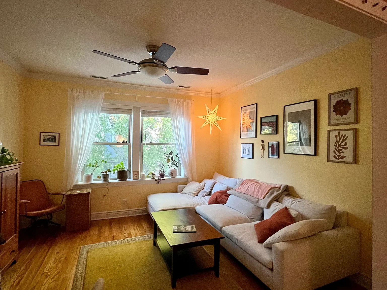 2153 W McLean Ave — Photo 1