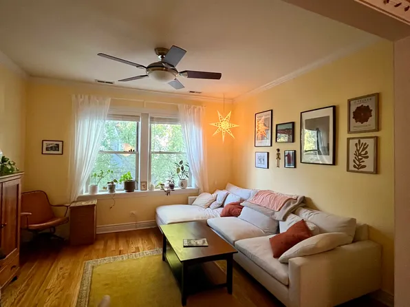 2153 W McLean Ave APT 2, Chicago, IL 60647