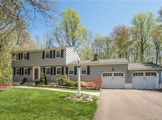 248 Glenwood Dr, Guilford, CT 06437