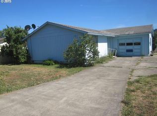 730 NW Terri Ct, Winston, OR 97496