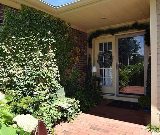 3rd image of 112 Pine Glen Dr #112