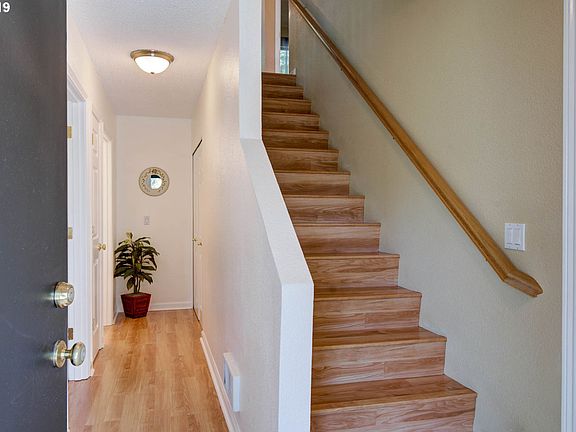 3rd image of 3822 Botticelli St
