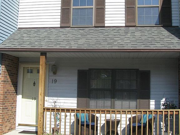 3rd image of 19 Cape Henry Ct