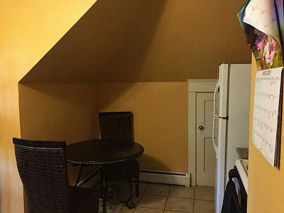 2nd image of 1330 Cranston St #2