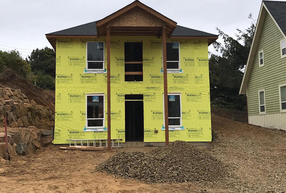 1st image of 2543 SW Anemone Ave
