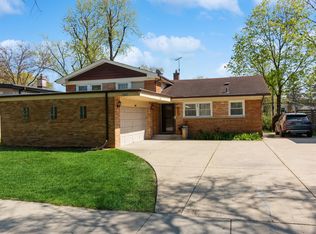 2547 Wilmette Ave, Wilmette, IL