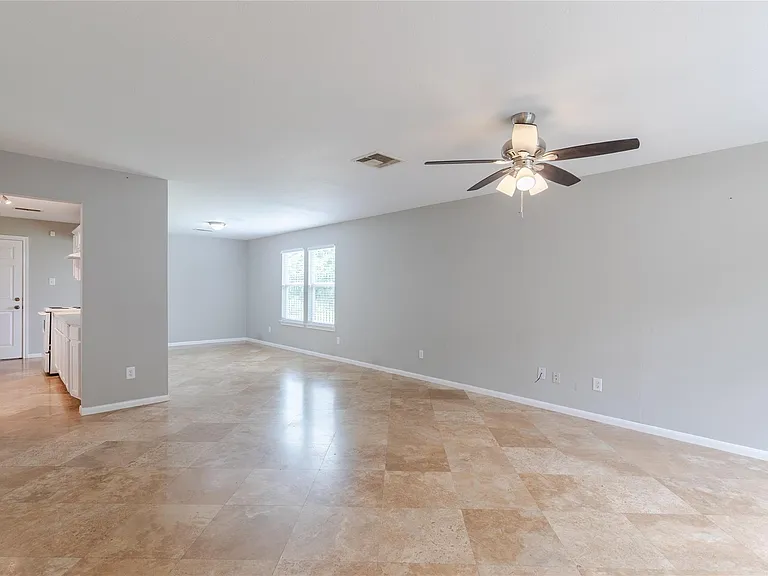 1118 Wilson St — Photo 2
