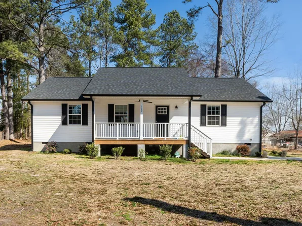 120 W College St, Oxford, NC 27565