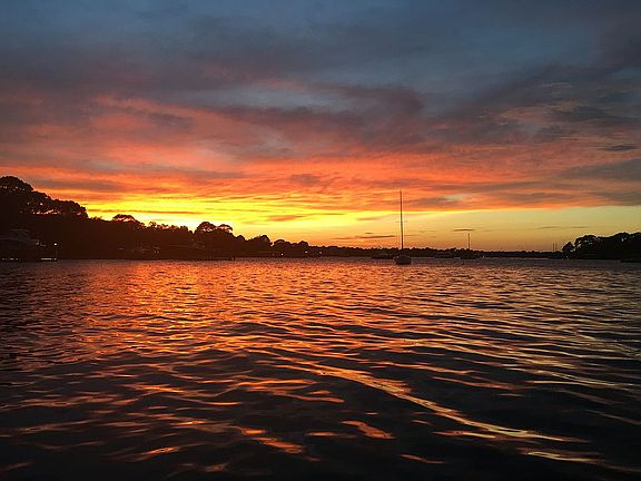 3rd image of 235 Yacht Club Dr NE