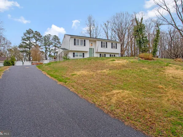 4038 Birch Dr, Huntingtown, MD 20639