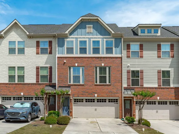 1043 Brownsmith Dr, Apex, NC 27502
