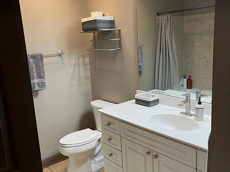 300 W 5th St #215 — Photo 16