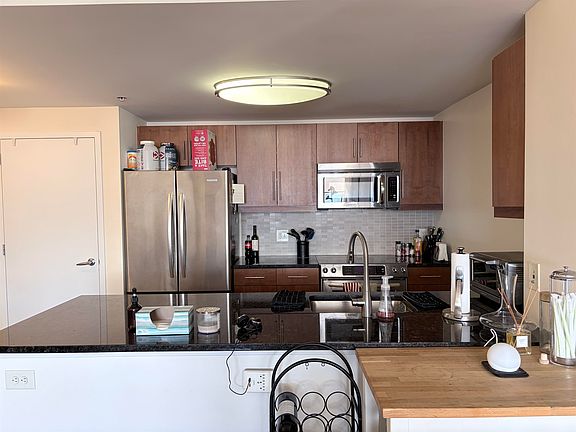 5th image of 88 Morgan St APT 3507