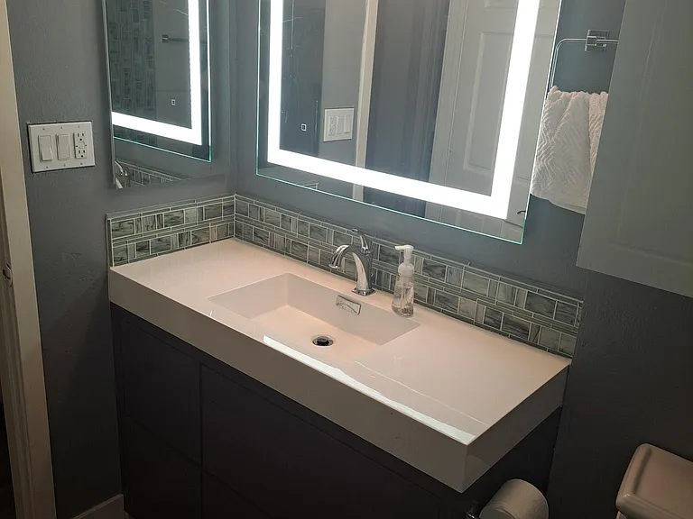 Main bathroom