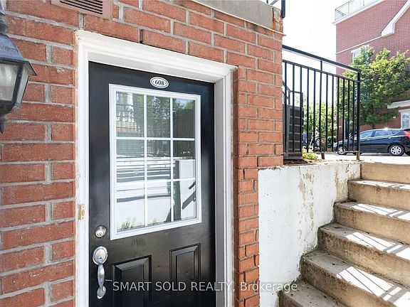 2nd image of 15 Laidlaw St #608
