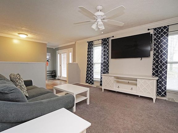 5th image of 5646 Wild Rose Ln