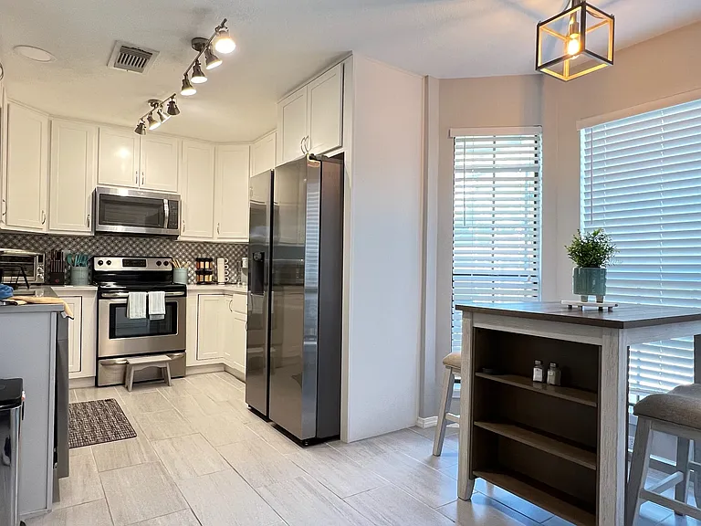 1512 Nevada Dr — Photo 32