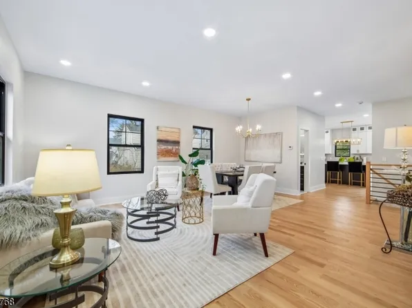 111 N Summit Ave, Chatham Boro, NJ 07928