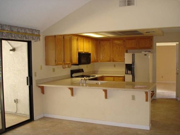 3rd image of 2991 Azevedo Dr