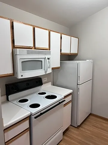 340 Cunat Blvd — Photo 10