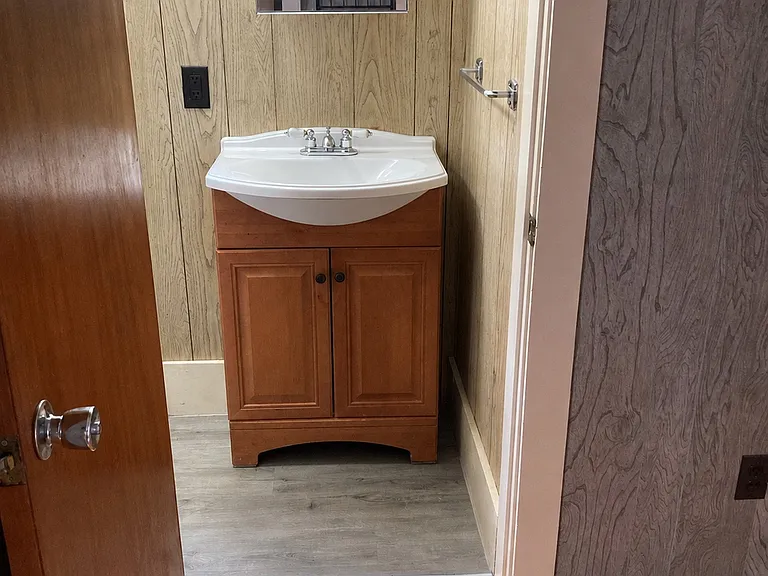 10 Academy Ave #203 — Photo 9