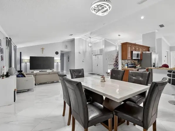 12623 SW 8th Ct, Davie, FL 33325