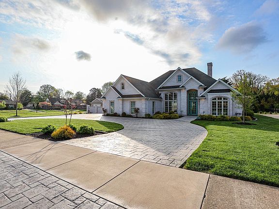 3rd image of 3606 Niblick Ln