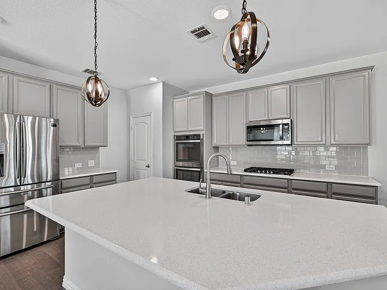 2017 Miramar Dr — Photo 13