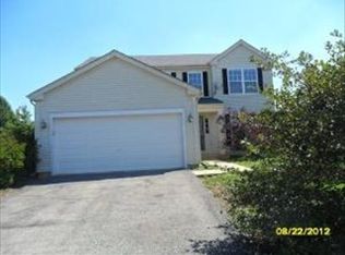 782 Honeysuckle Ln, Aurora, IL 60506