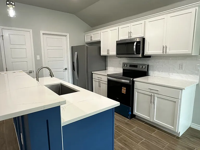 5202 White Rose Dr — Photo 4