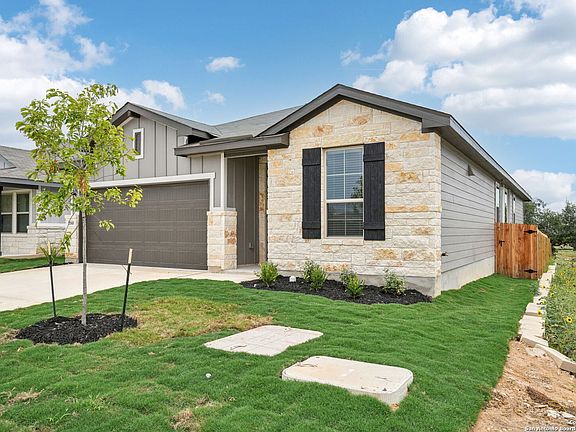 3rd image of 11568 Mustang Grove
