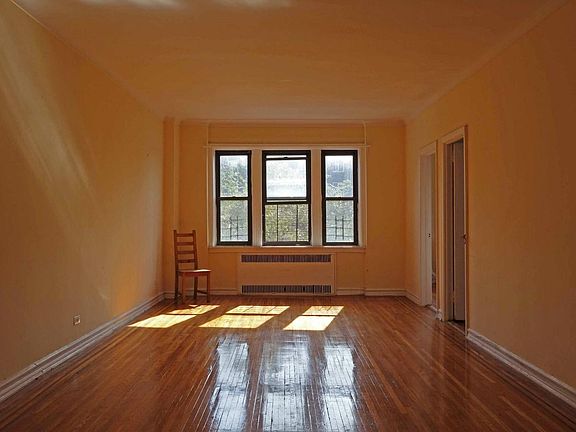 2nd image of 7609 34th Ave APT 421