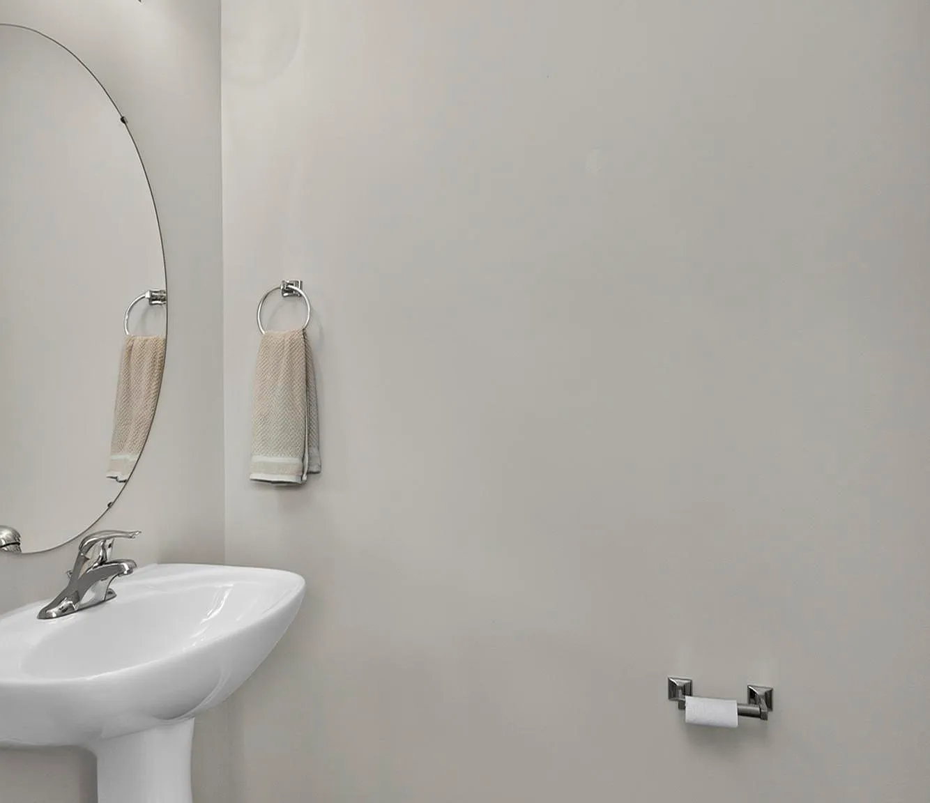 3 bed, 2.5 bath, 1650 sqft, $2,100 — Photo 4