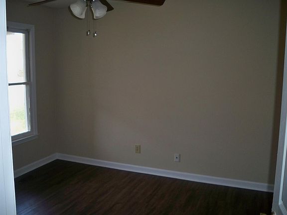 5th image of 1214 Cobblestone Ln