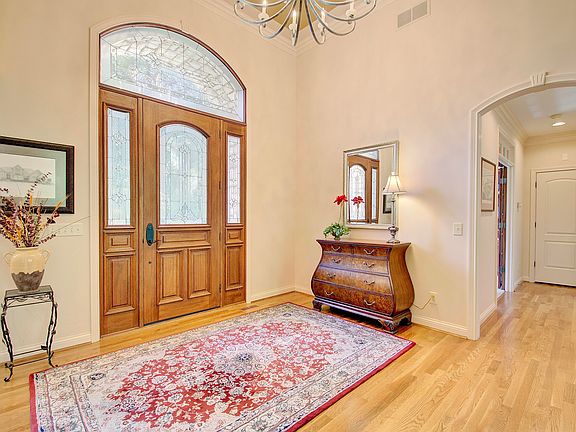 4th image of 633 Rivershore Dr