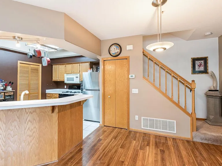 2752 Autumnwood Ln — Photo 5
