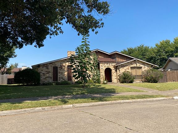 5th image of 421 Quintana Dr