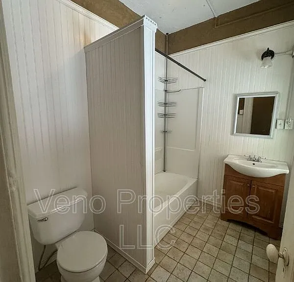 16 2nd St #2R — Photo 7