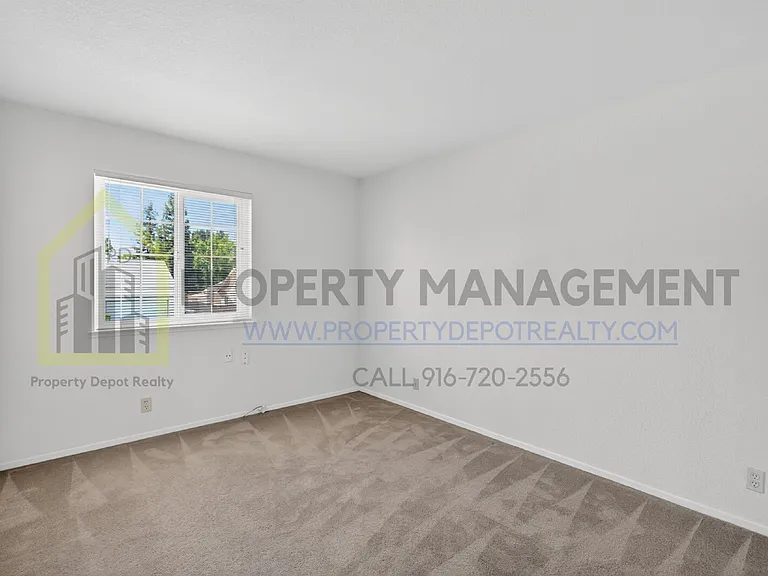 9013 Figtree Ct — Photo 26