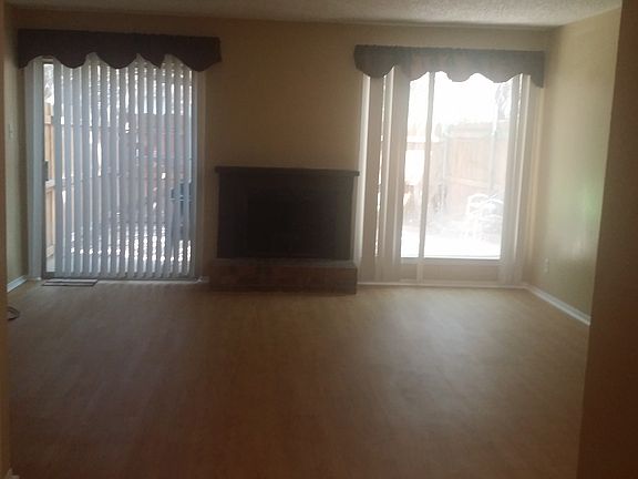 3rd image of 4700 Boulder Dr