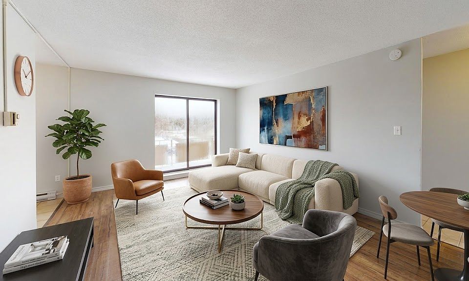 1st image of 273 Queen St #B