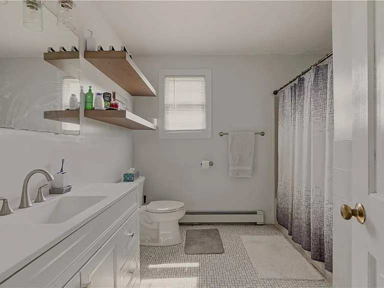 224 Oliphant Ln #B — Photo 22
